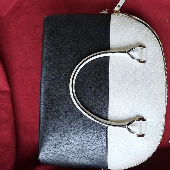 SOLD Kate Spade Soft White/ Black Pebble Leather Satchel/Crossbody EC - Picture 8 of 16